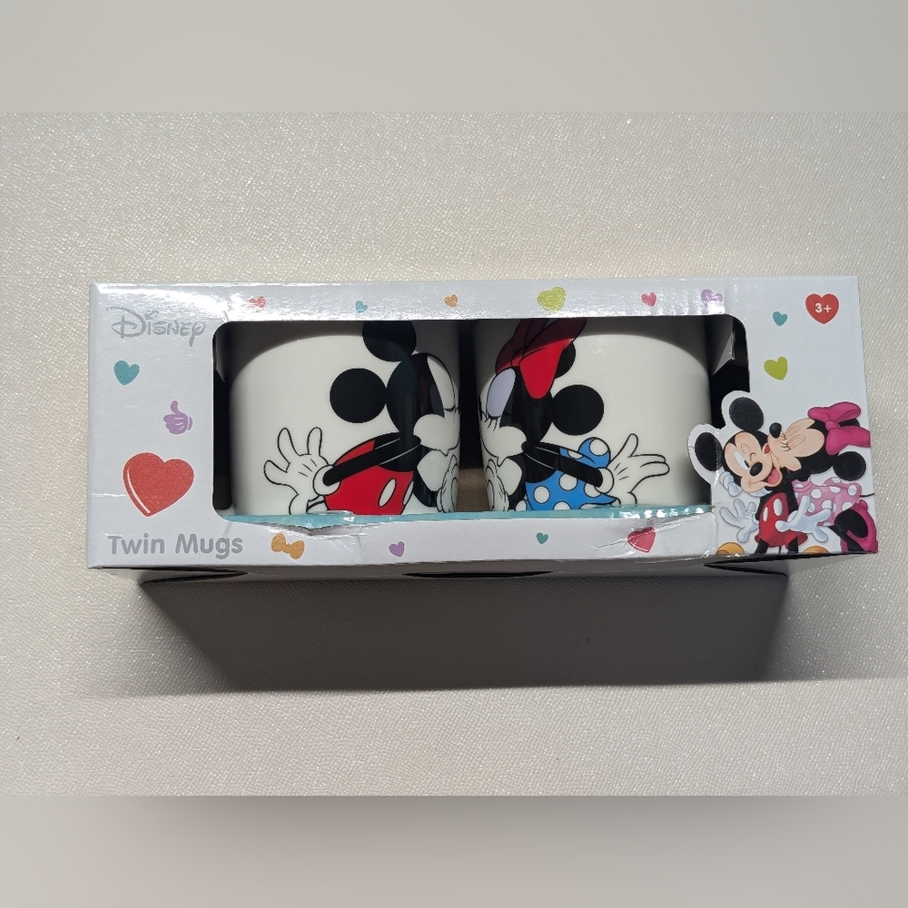 Disney Mickey and Minnie Mug Set Love Valentine's Gift Set New